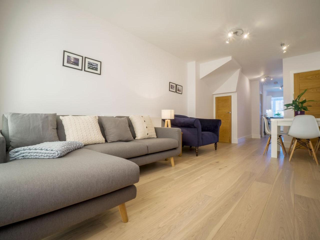 Ocean Heights Villa New Quay Esterno foto